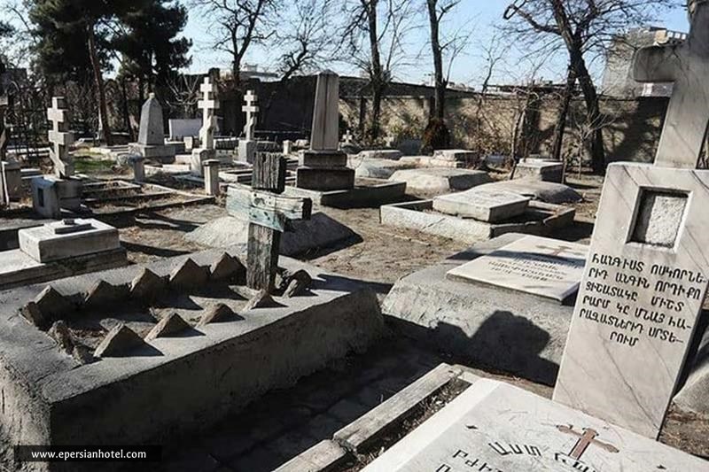معماری قبرستان ارامنه مشهد